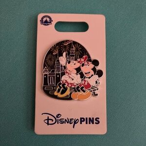 Disney's Mickey and Minnie fireworks pin